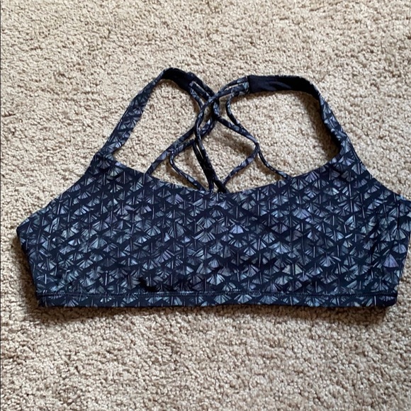 Lululemon free to be zen bra - Picture 2 of 5